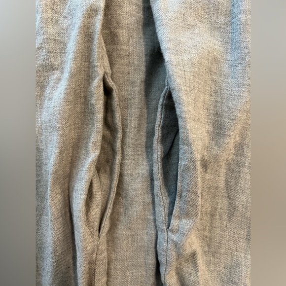 Mango Shirt dress in gray. Size 2/xs.Worn once. Perfect for fall season. - Picture 5 of 6